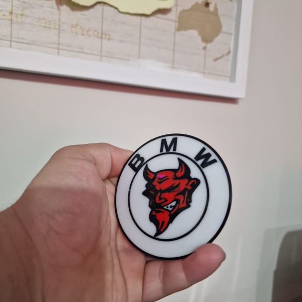 Sigle/embleme BMW  Model Demon   (Capota/portbagaj/jante/roti/volan)