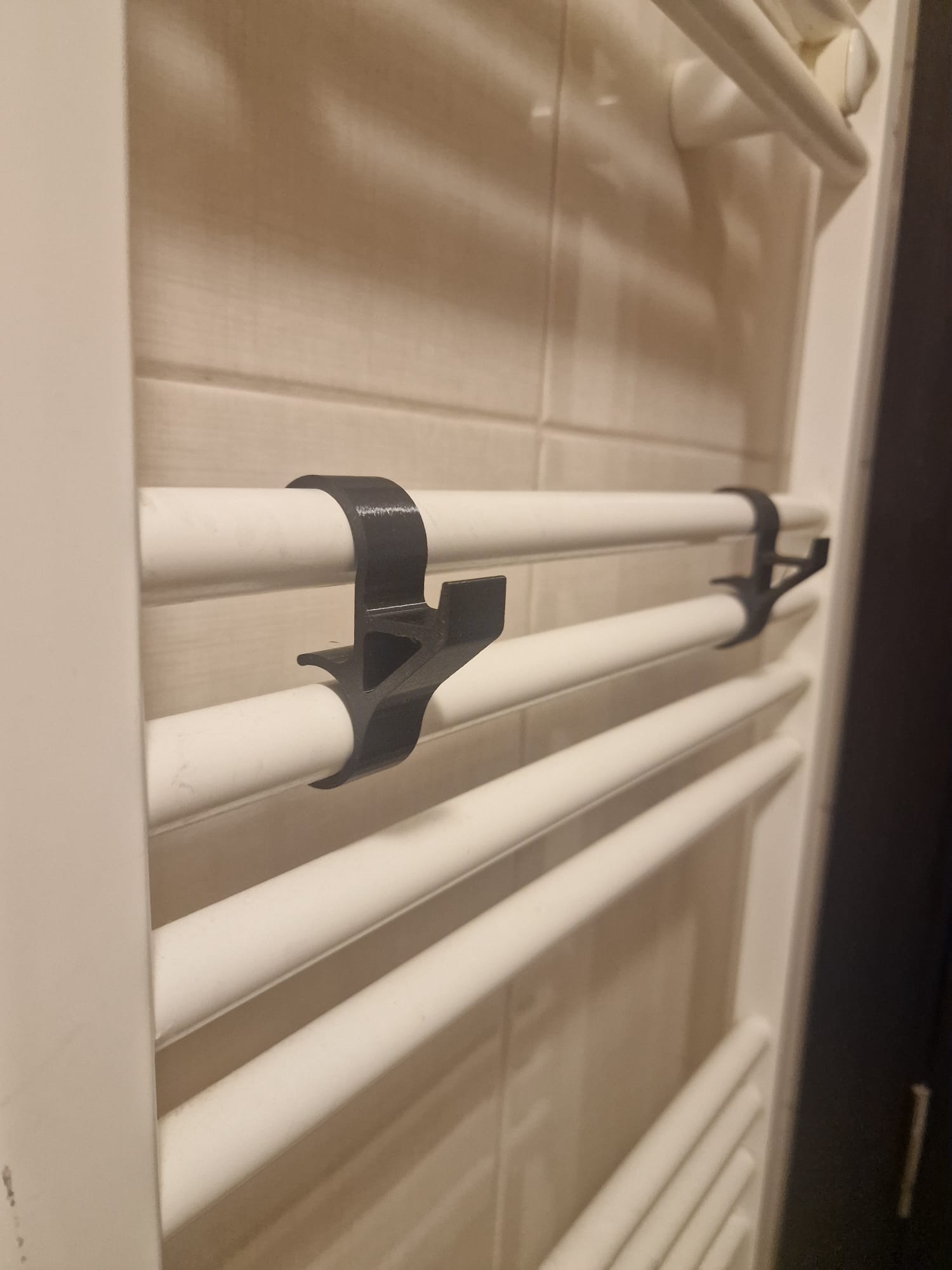 Cârlige pentru radiator/calorifer (baie) set 2 buc - imagine 4